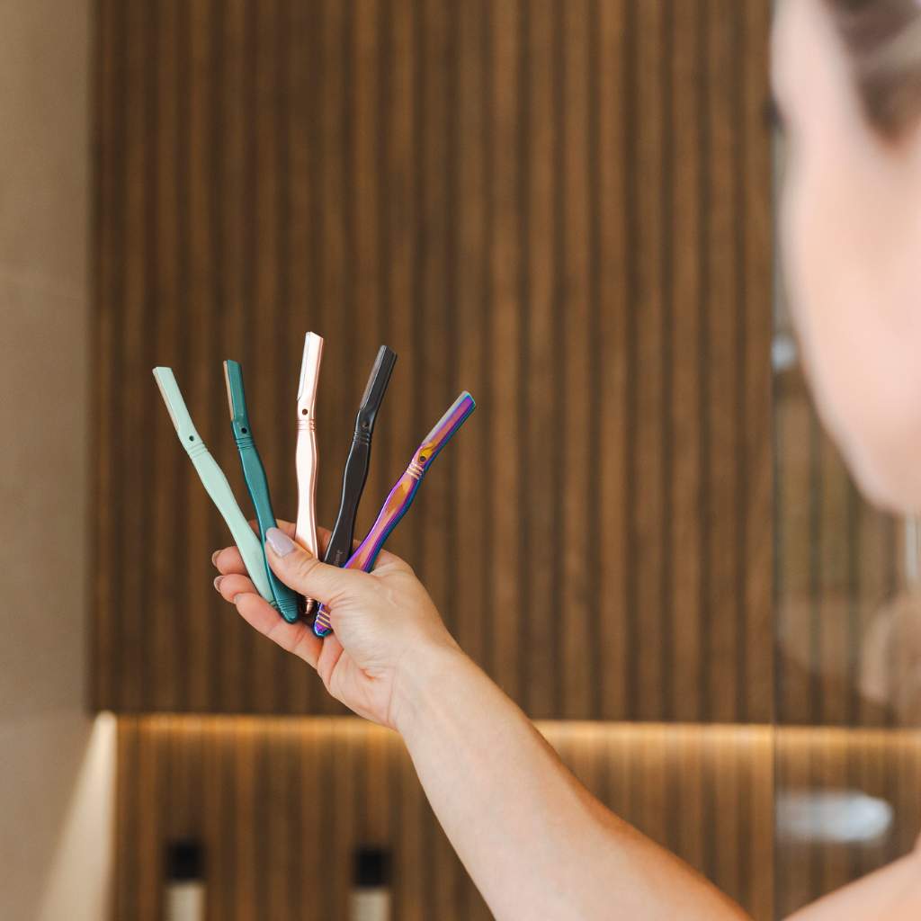 Dermaplaner - Reusable Metal Eyebrow Razor / Shaper-1