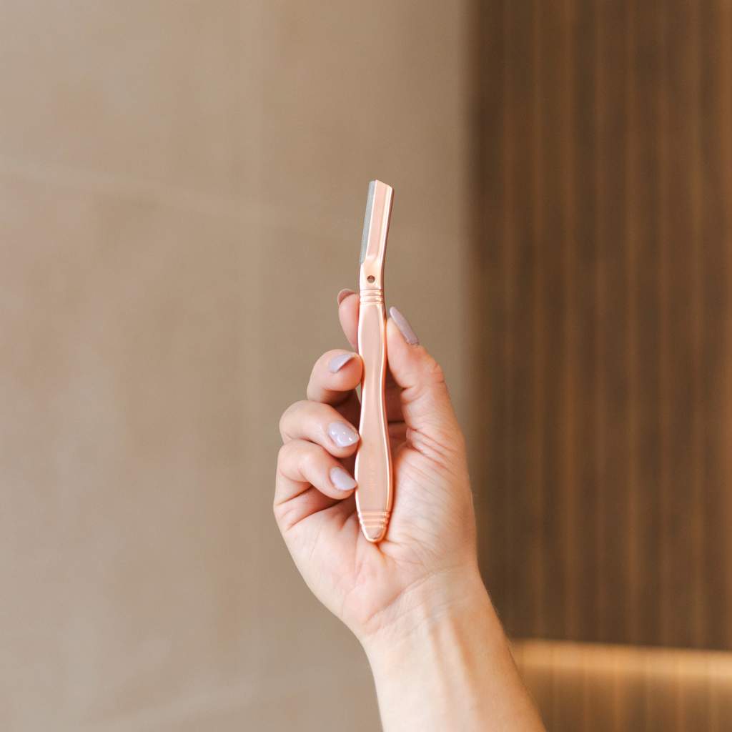 Dermaplaner - Reusable Metal Eyebrow Razor / Shaper-2